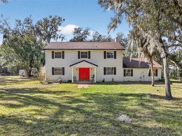 901 SUNSET AVENUE, ORANGE CITY, FL 32763