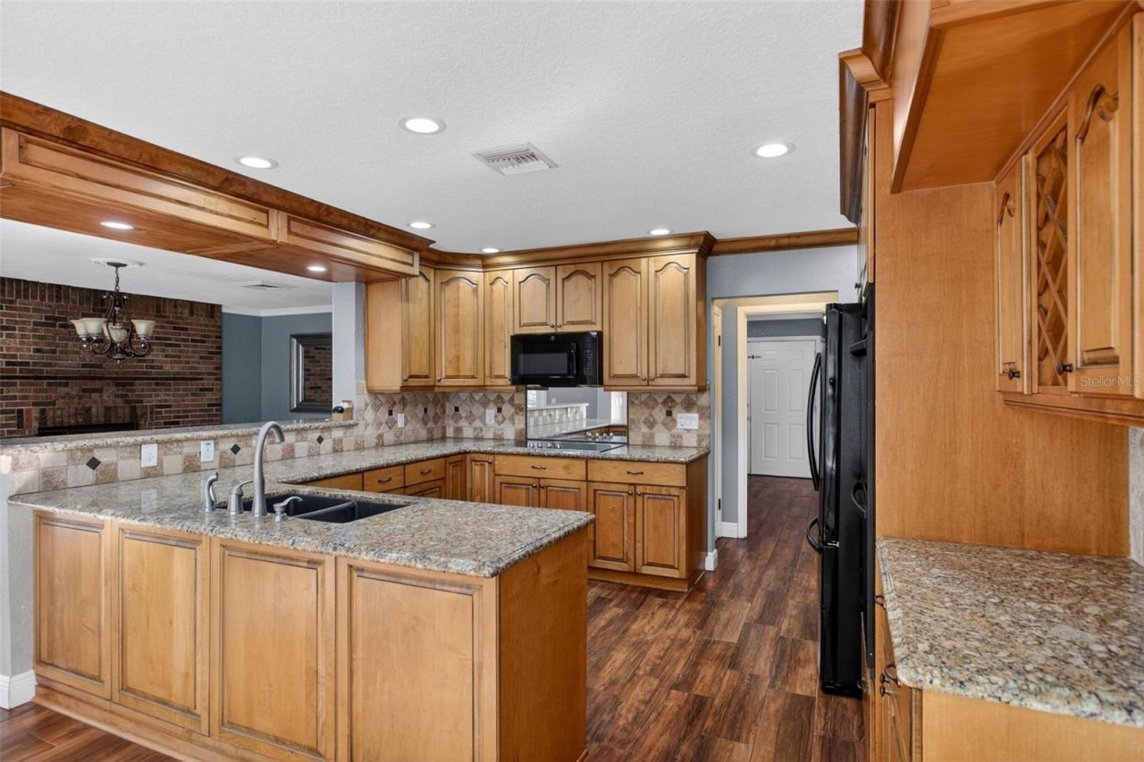 901 Sunset Avenue, Orange City, FL 32763 Photo