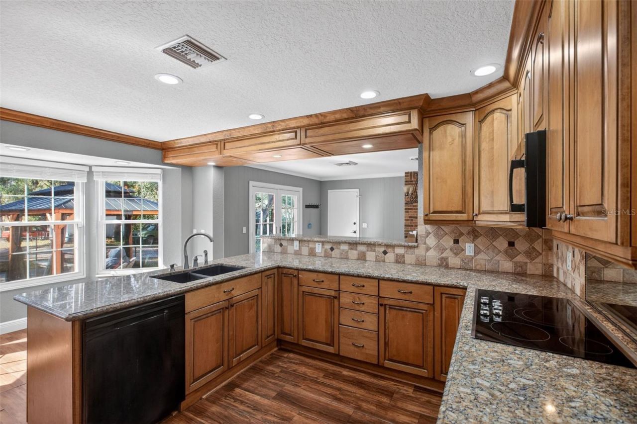 901 Sunset Avenue, Orange City, FL 32763 Photo