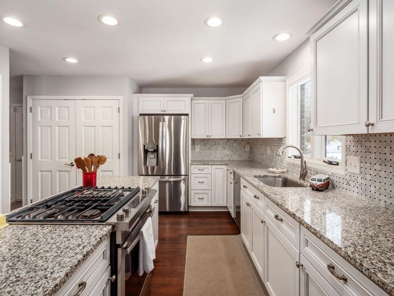 5825 Bastille Place, Unit 69, Columbus, OH 43213 Photo 23