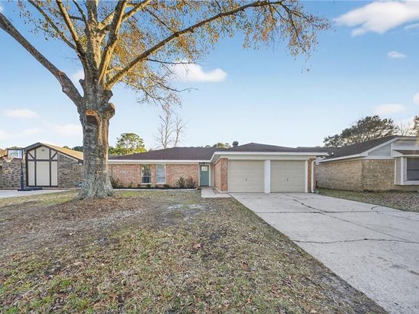 217 PORTSMOUTH Drive, Slidell, LA 70460