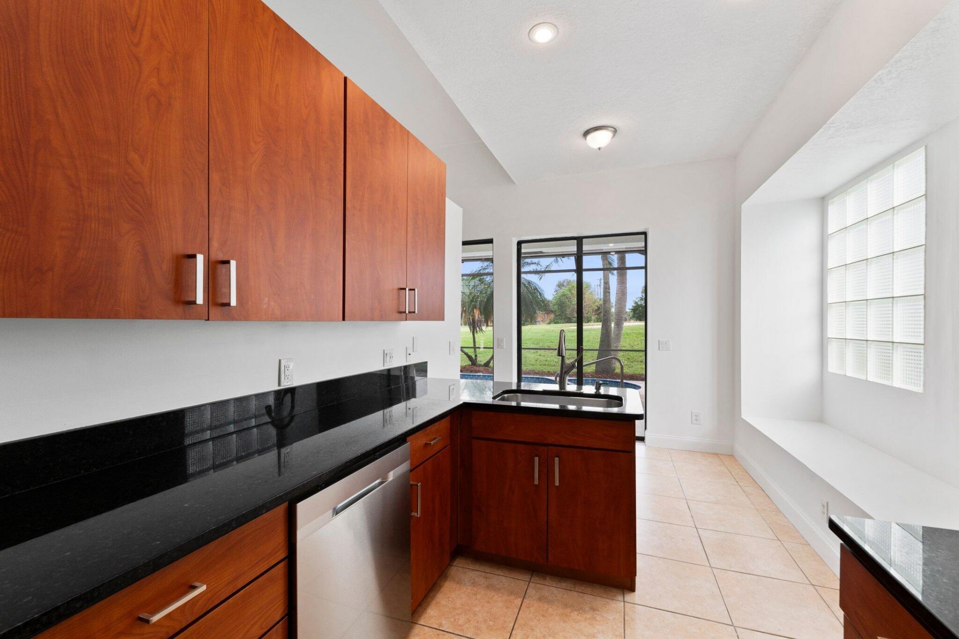 435 SW Jefferson Circle, Port Saint Lucie, FL 34986 Photo