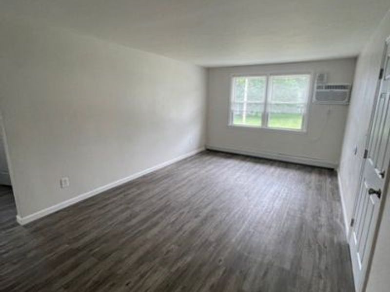 402 Caroline Avenue, Unit 11, Hubbard, OH 44425 Photo 5