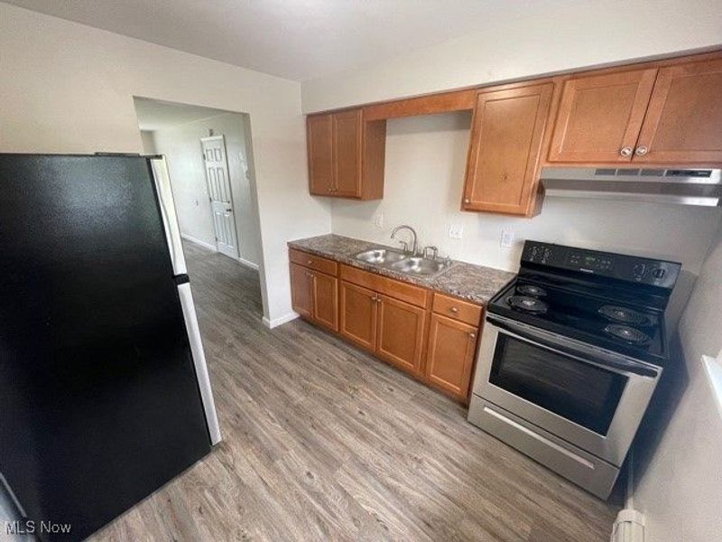 402 Caroline Avenue, Unit 11, Hubbard, OH 44425 Photo 6