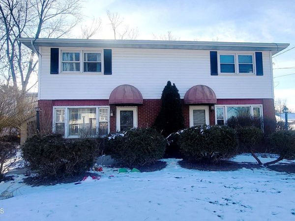 20 Quarry Drive, Albany, NY 12205