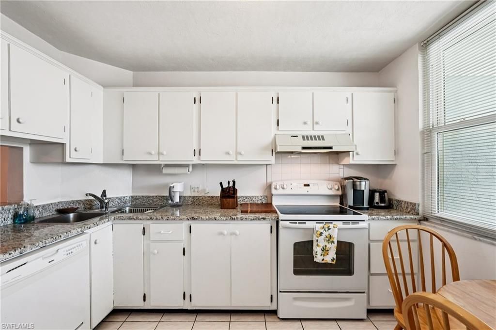 5959 Winkler Rd, Unit 305, Fort Myers, FL 33919 Photo