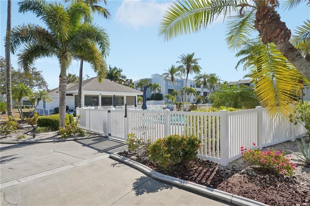 5959 Winkler Rd, Unit 305, Fort Myers, FL 33919 Photo