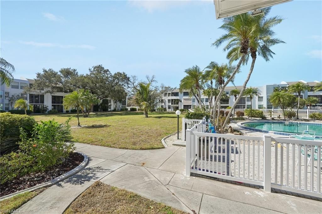 5959 Winkler Rd, Unit 305, Fort Myers, FL 33919 Photo