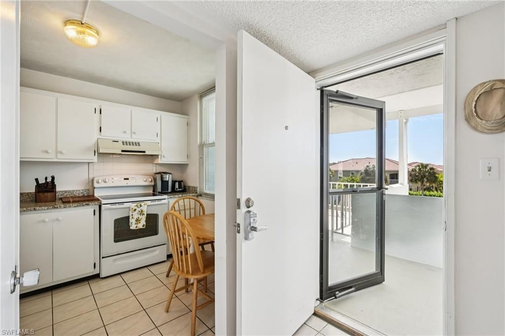 5959 Winkler Rd, Unit 305, Fort Myers, FL 33919 Photo