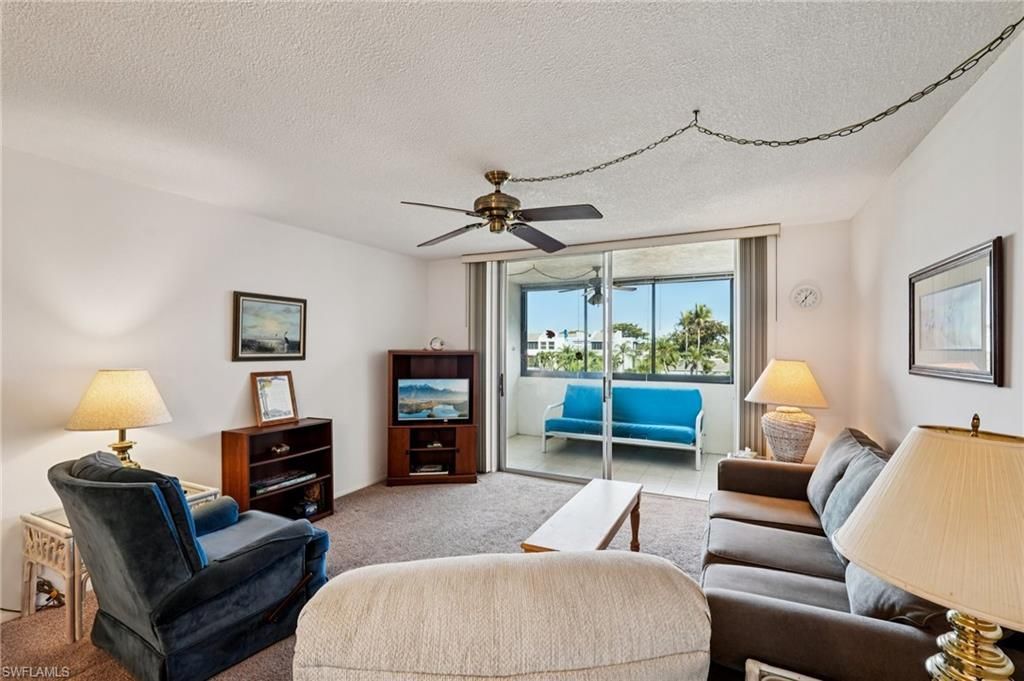 5959 Winkler Rd, Unit 305, Fort Myers, FL 33919 Photo
