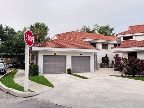 Unit 942, Plantation, FL 33324