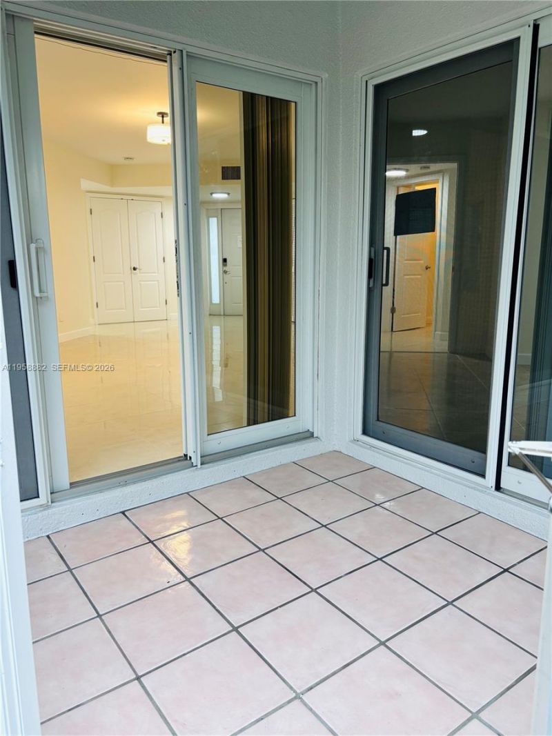 Please Call For Address, Unit 942, Plantation, FL 33324 Photo