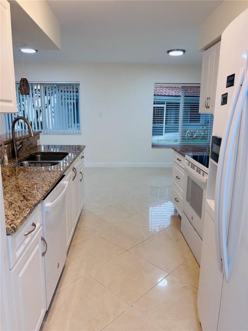Please Call For Address, Unit 942, Plantation, FL 33324 Photo