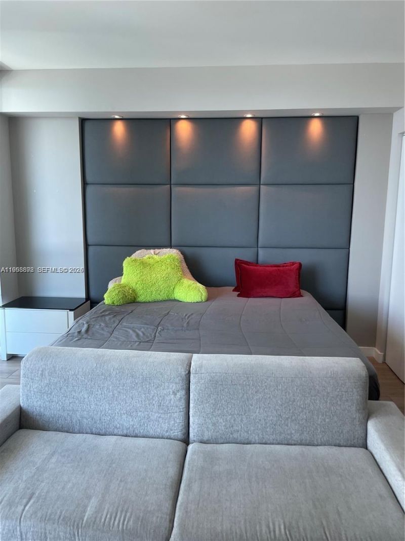 1100 S Miami Ave, Unit 2105, Miami, FL 33130 Photo