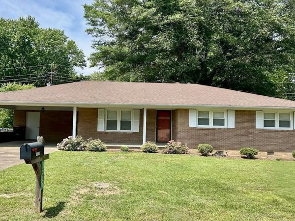 1321 Eastview Drive, Humboldt, TN 38343