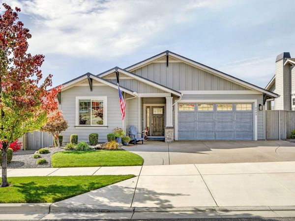 4433 Merlot Court, Medford, OR 97504