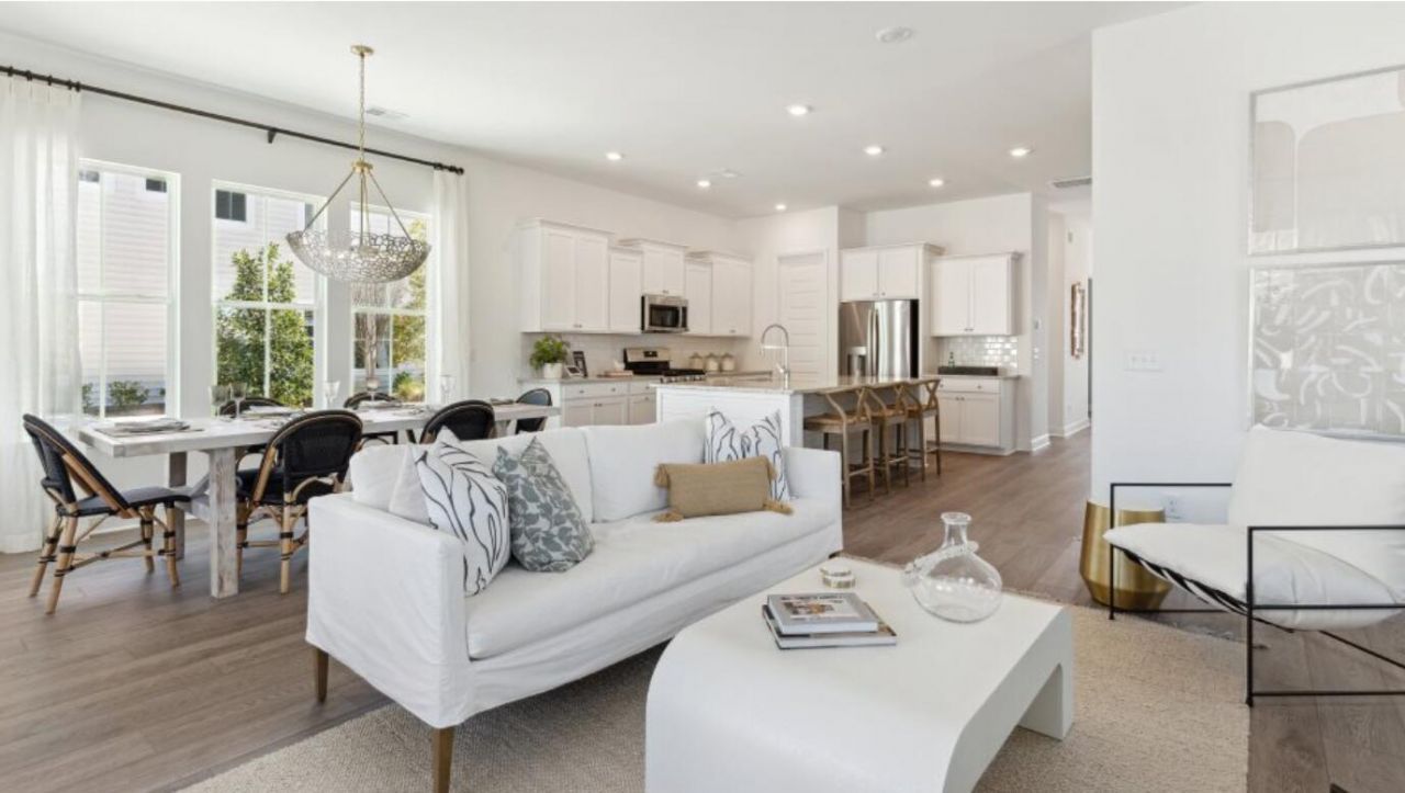 244 Maritime Way Photo 4