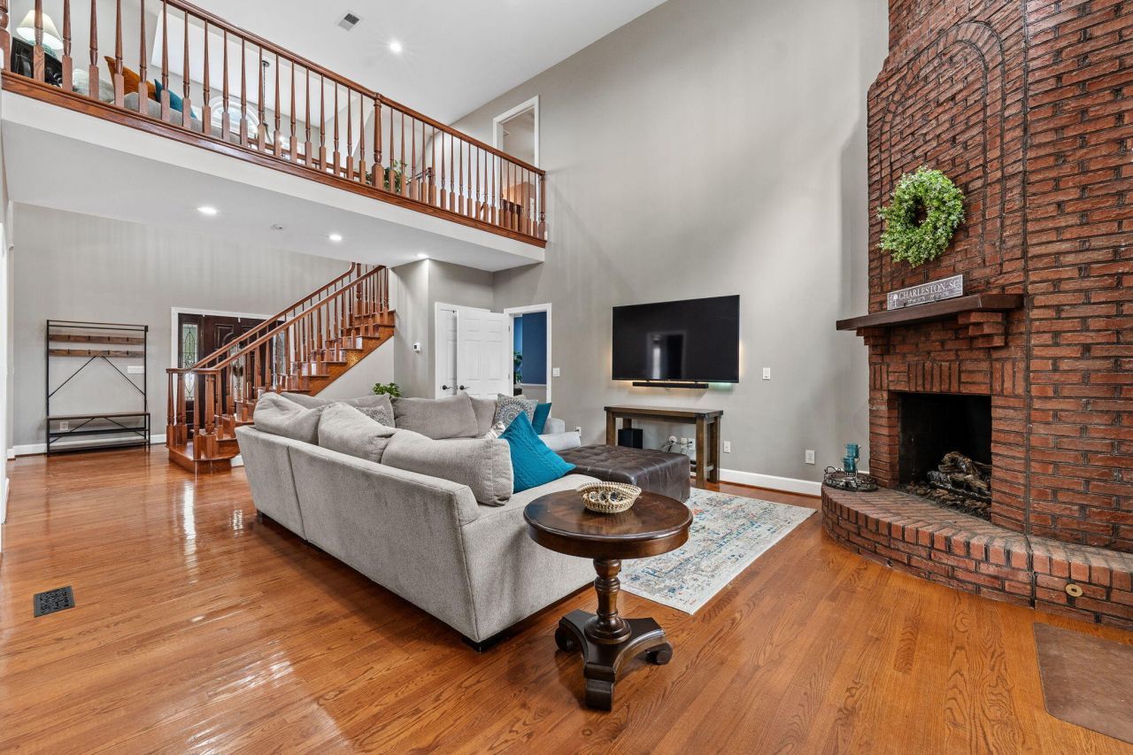 293 Sugar Hill Road Photo 16