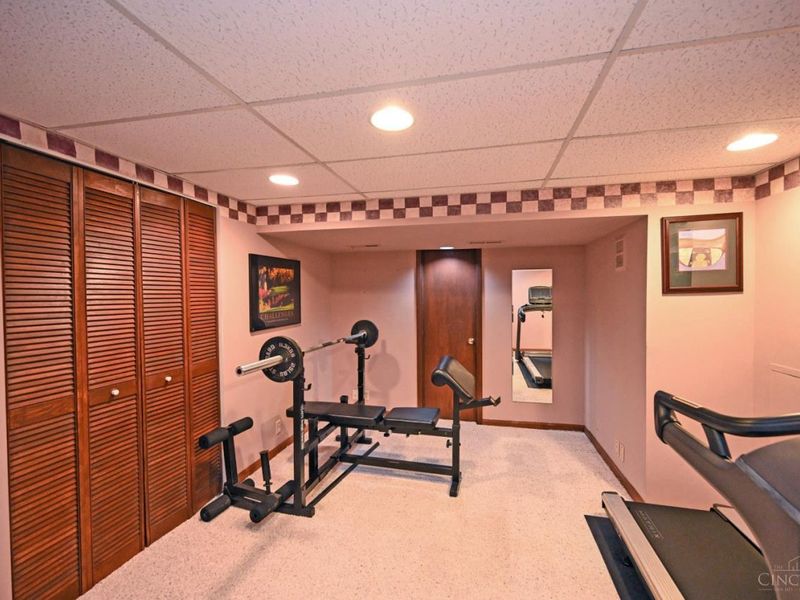 8736 Tiburon Drive, Cincinnati, OH 45249 Photo 77