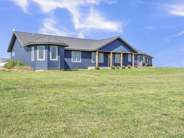 7095 200th Street, Harris, IA 51345