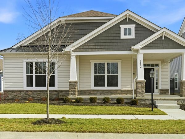 5552 Jessica Lane W, Powell, OH 43065