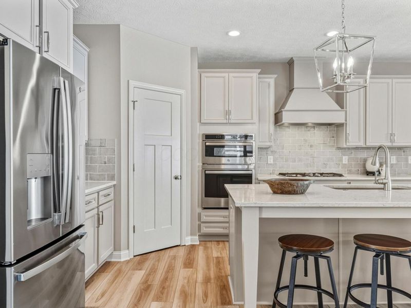 5552 Jessica Lane W, Powell, OH 43065 Photo 13