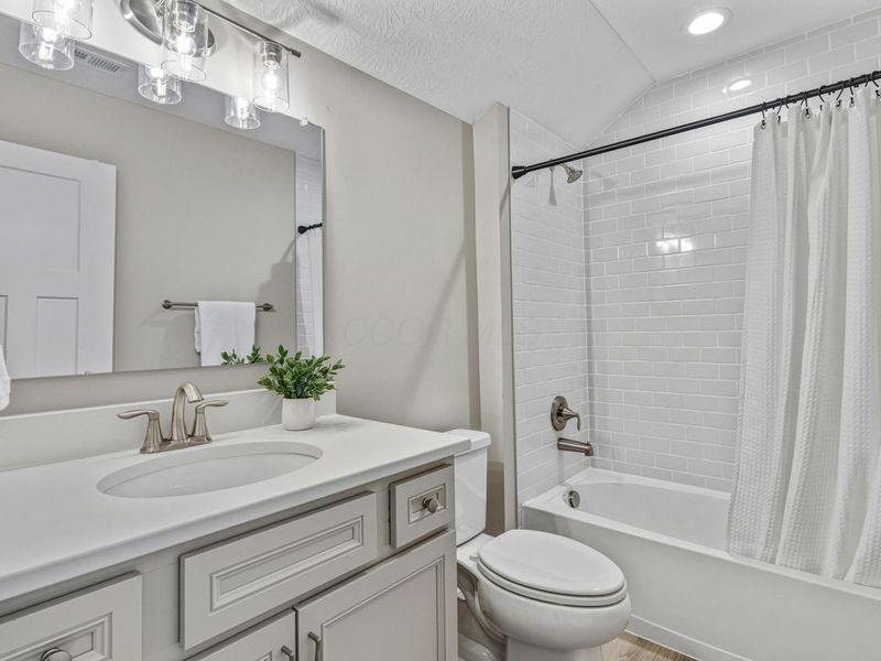 5552 Jessica Lane W, Powell, OH 43065 Photo 46