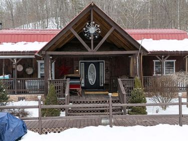 35 McIntyre Road, Center Point, WV 26339