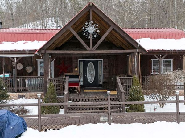 35 McIntyre Road, Center Point, WV 26339