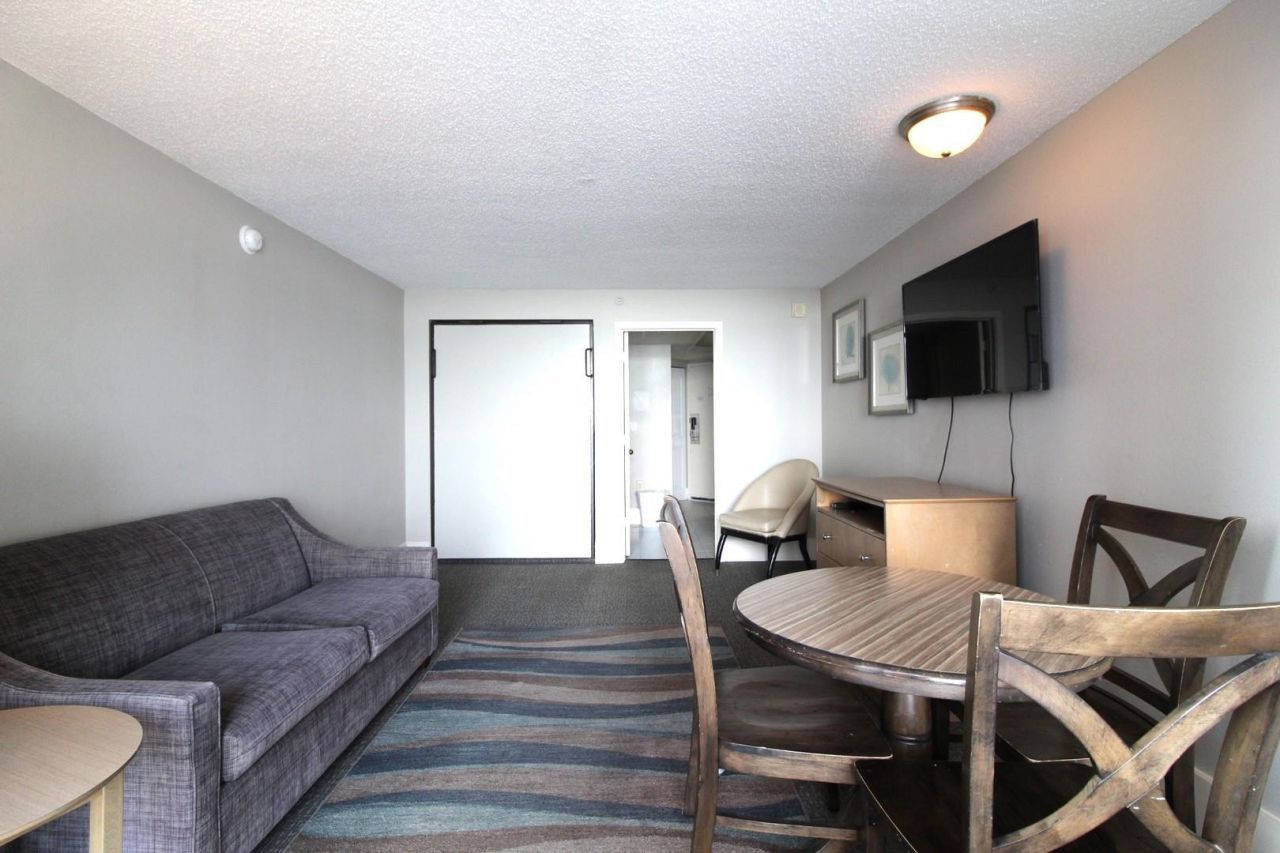 1501 S Ocean Blvd. Photo 6