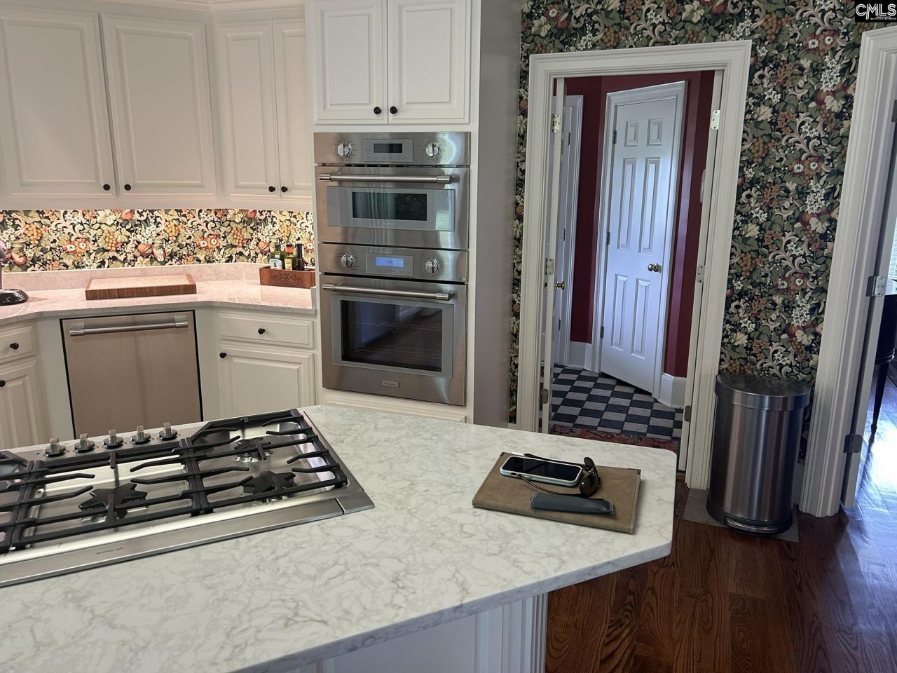 364 Cantey Lane Photo 9