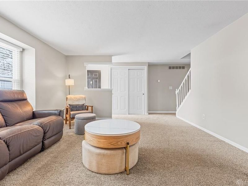 2042 Stratford Court, Loveland, OH 45140 Photo 10