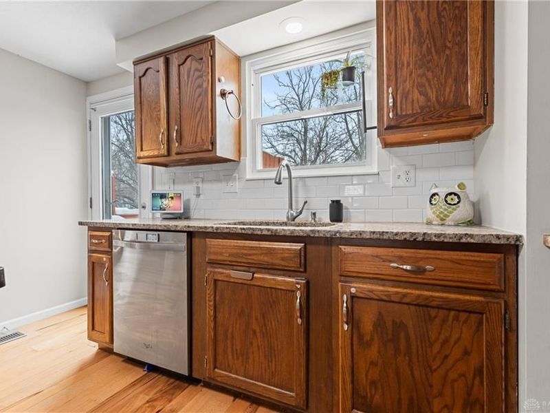 2042 Stratford Court, Loveland, OH 45140 Photo 18