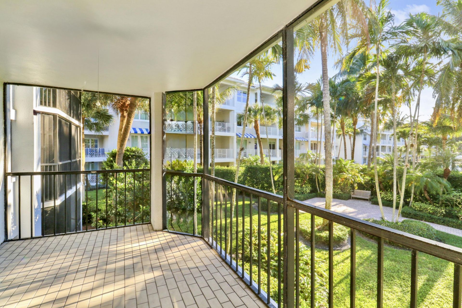 122 Bay Colony Drive N, Juno Beach, FL 33408 Photo