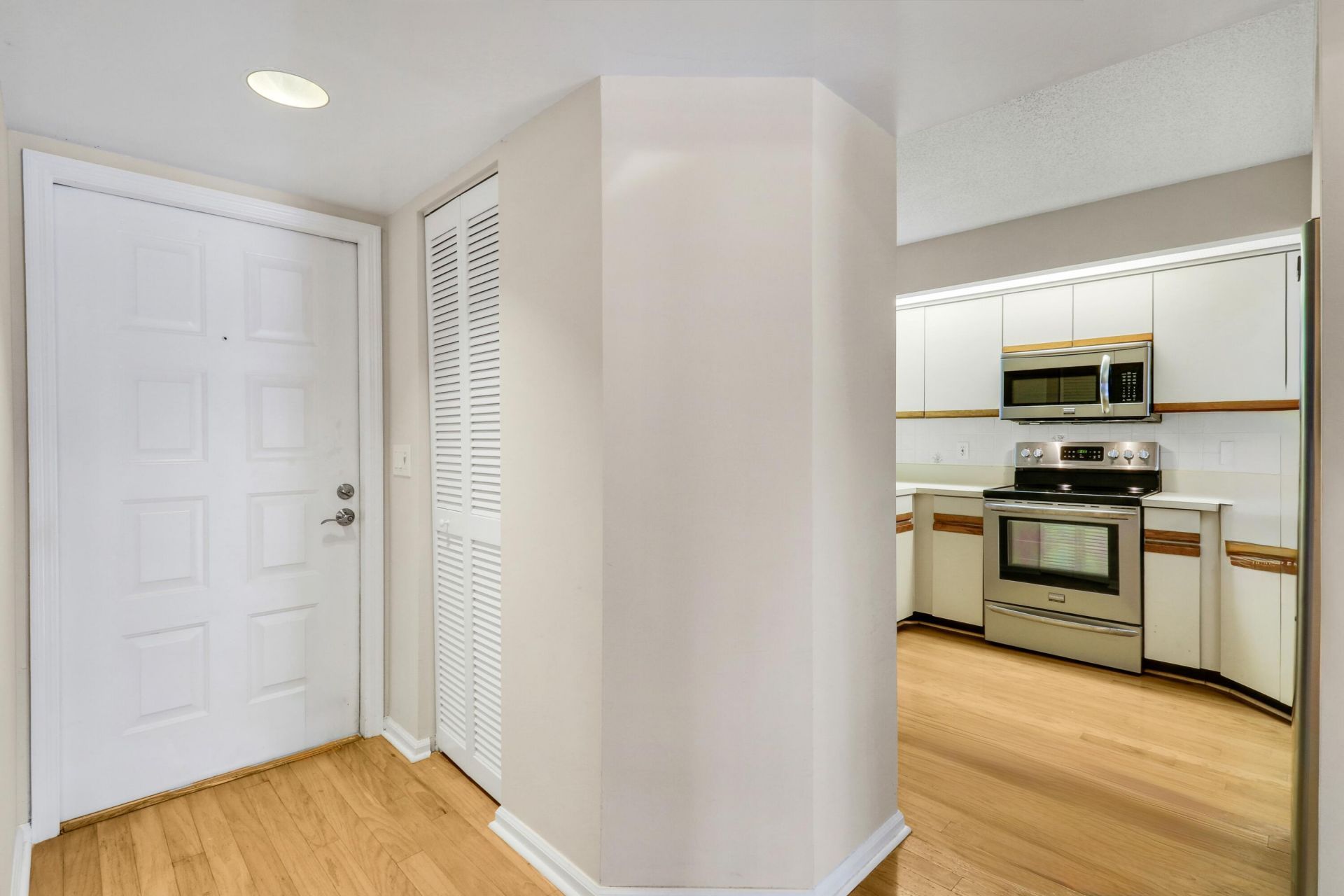 122 Bay Colony Drive N, Juno Beach, FL 33408 Photo