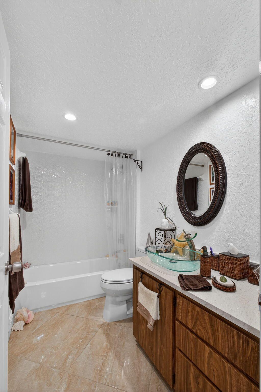 3716 Whitehall Drive, Unit 203, West Palm Beach, FL 33401 Photo