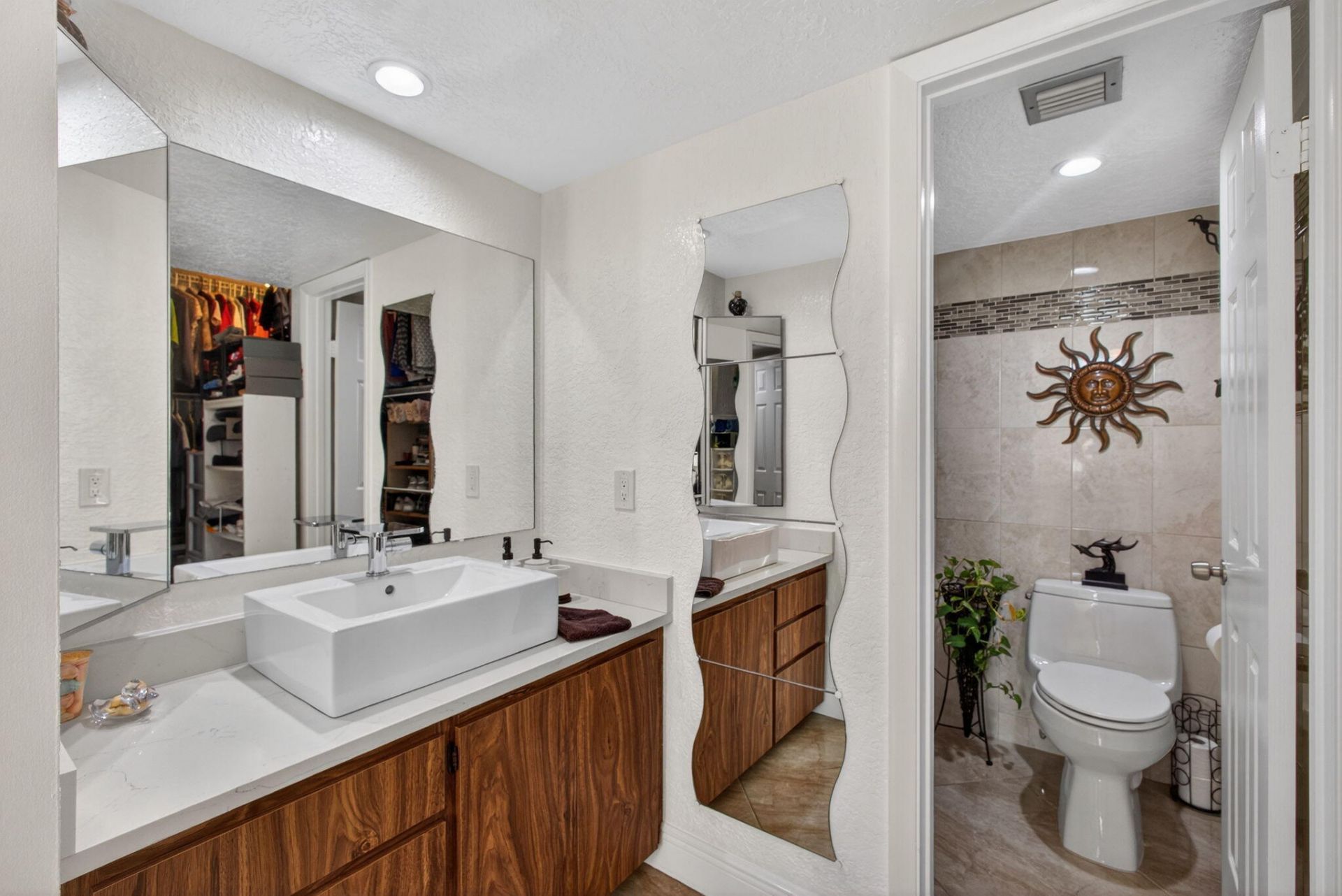 3716 Whitehall Drive, Unit 203, West Palm Beach, FL 33401 Photo