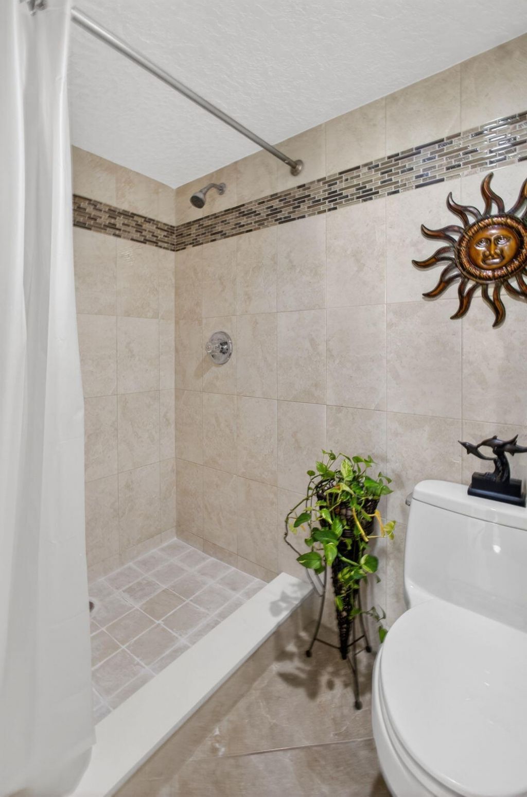 3716 Whitehall Drive, Unit 203, West Palm Beach, FL 33401 Photo