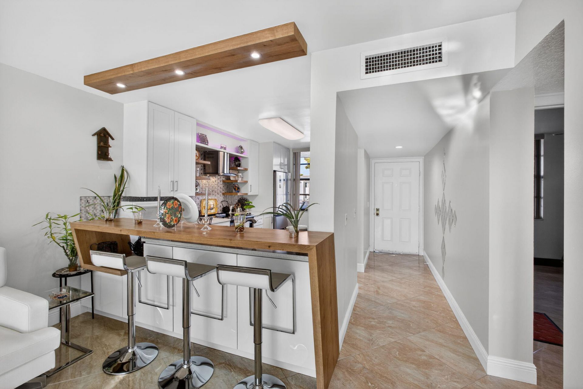 3716 Whitehall Drive, Unit 203, West Palm Beach, FL 33401 Photo