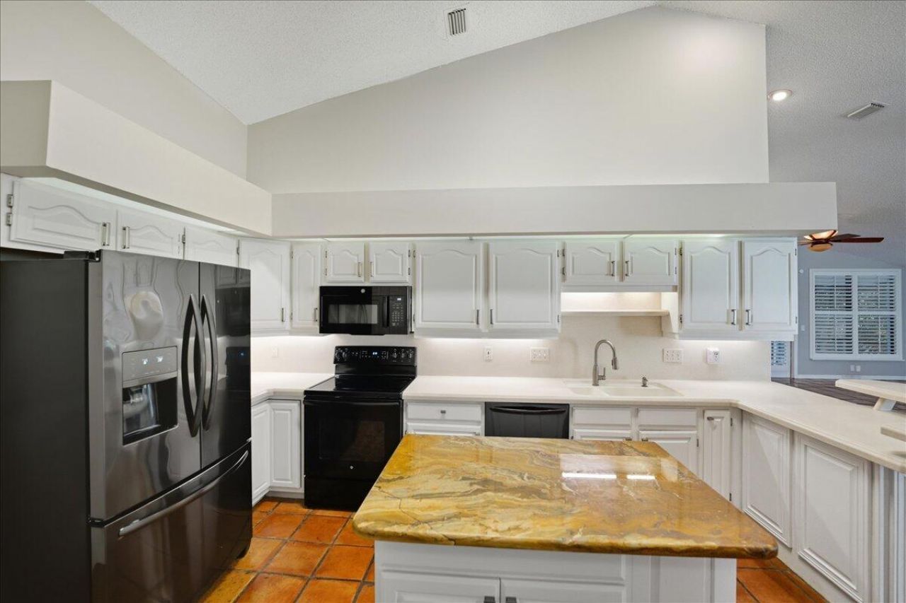 3295 SE Monte Vista Street, Port Saint Lucie, FL 34952 Photo