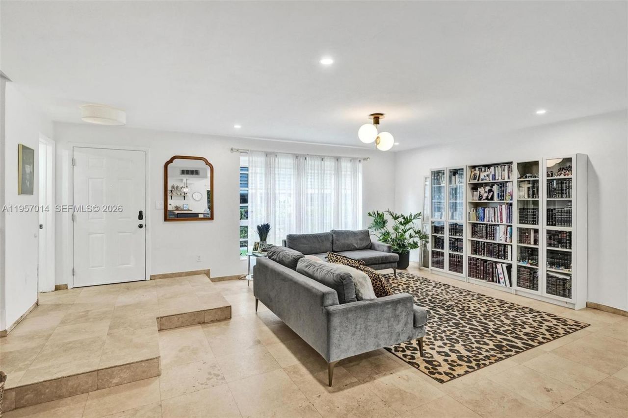 1165 99th St , Unit 2, Bay Harbor Islands, FL 33154 Photo