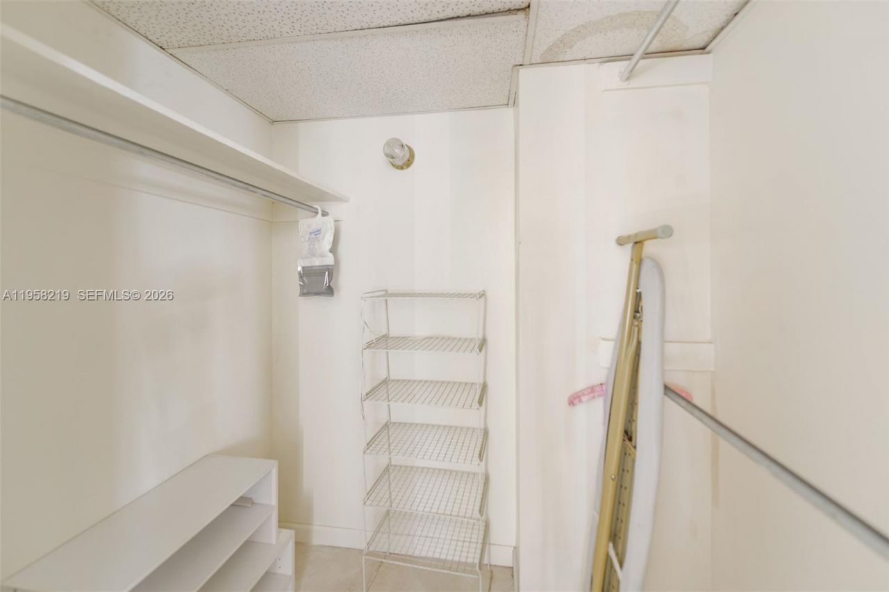 1965 S Ocean Dr, Unit 12R, Hallandale Beach, FL 33009 Photo