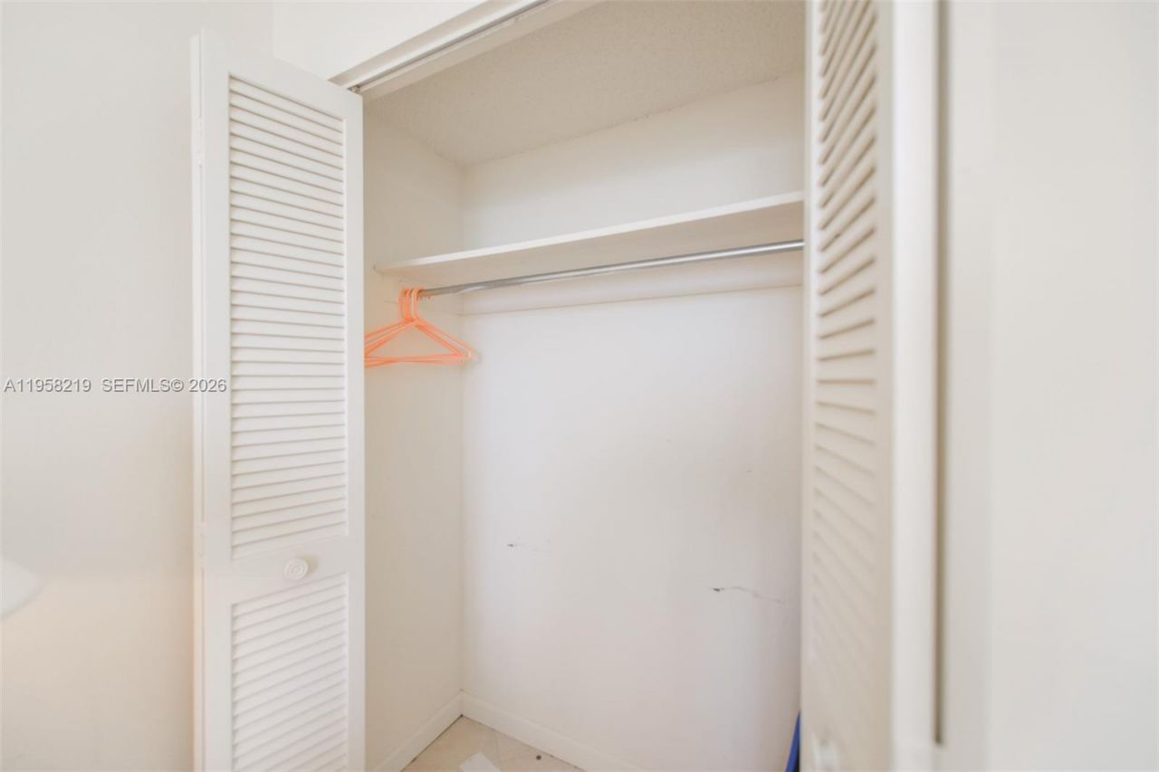 1965 S Ocean Dr, Unit 12R, Hallandale Beach, FL 33009 Photo