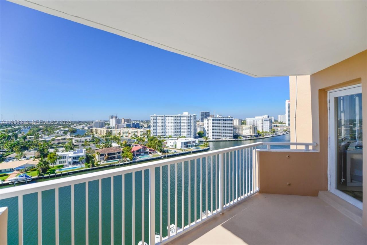 1965 S Ocean Dr, Unit 12R, Hallandale Beach, FL 33009 Photo
