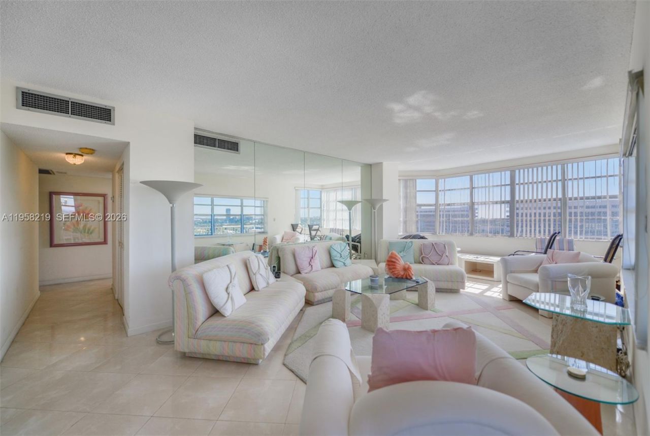 1965 S Ocean Dr, Unit 12R, Hallandale Beach, FL 33009 Photo
