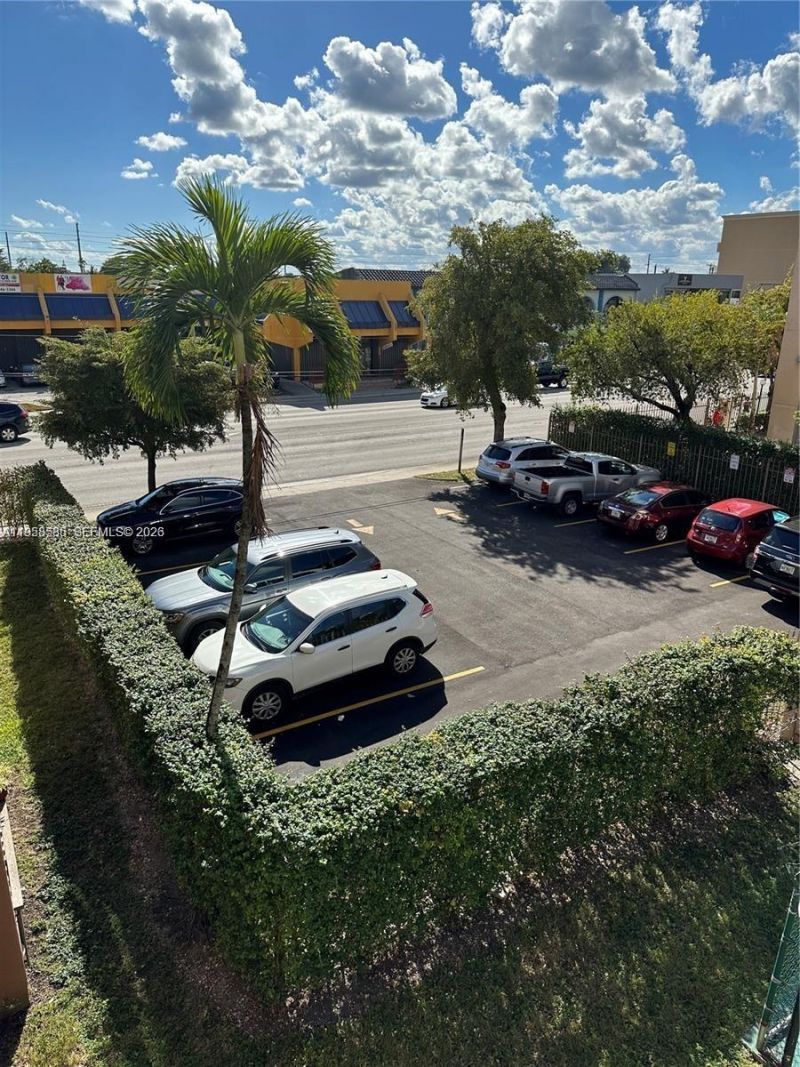 4715 NW 7th St, Unit 302-2, Miami, FL 33126 Photo