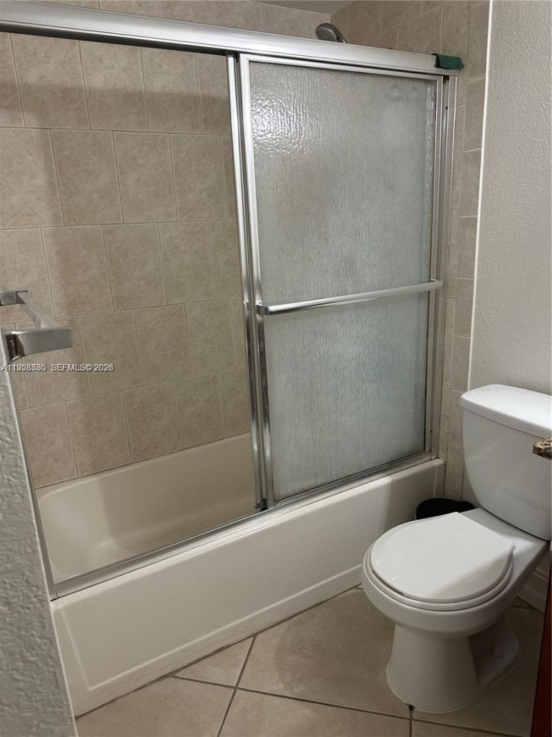 4715 NW 7th St, Unit 302-2, Miami, FL 33126 Photo