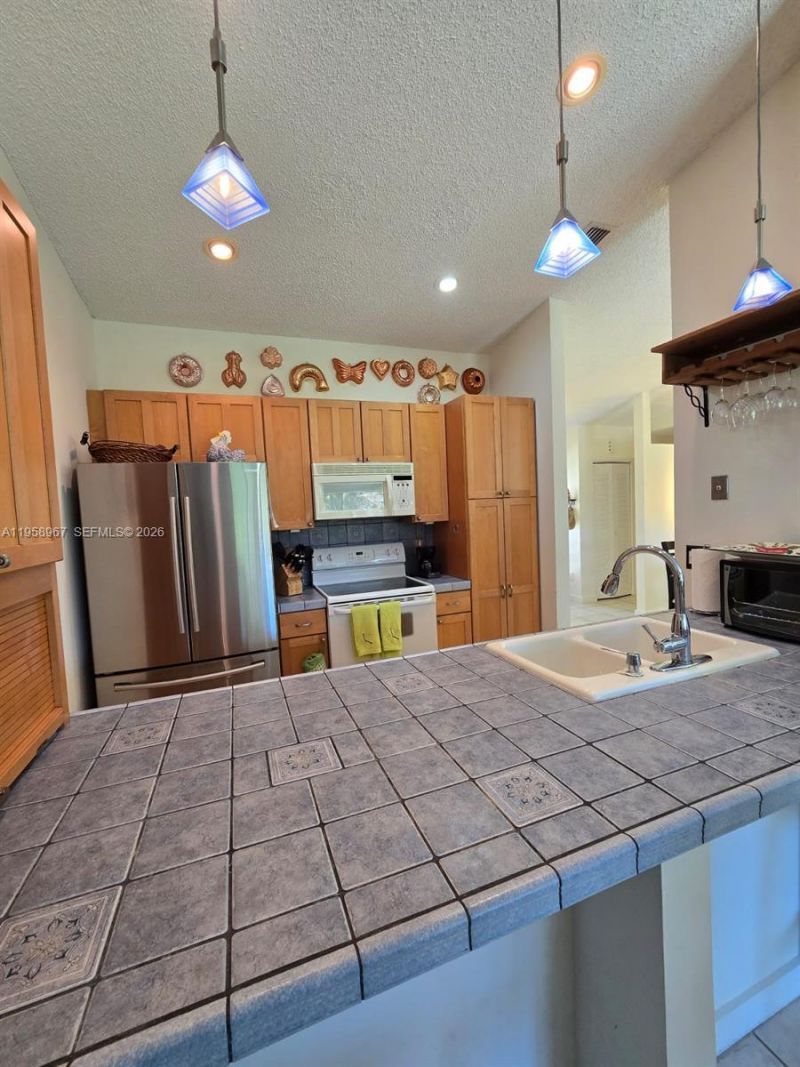 5 Rogart Cir, Boynton Beach, FL 33426 Photo