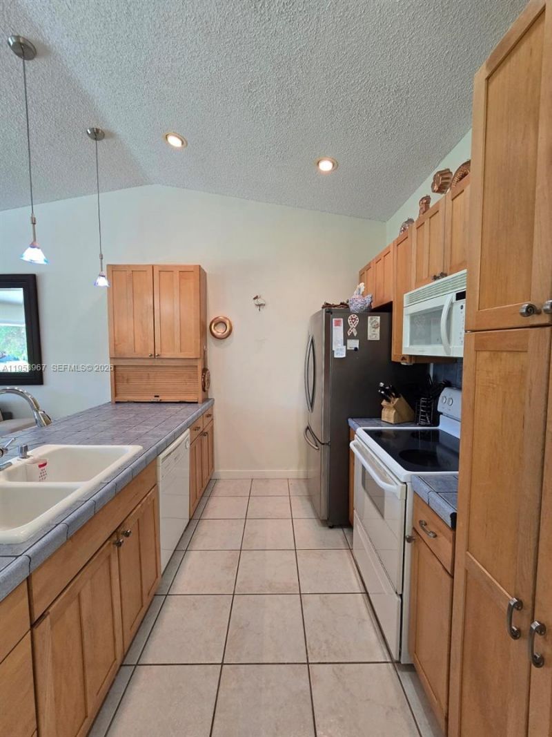 5 Rogart Cir, Boynton Beach, FL 33426 Photo