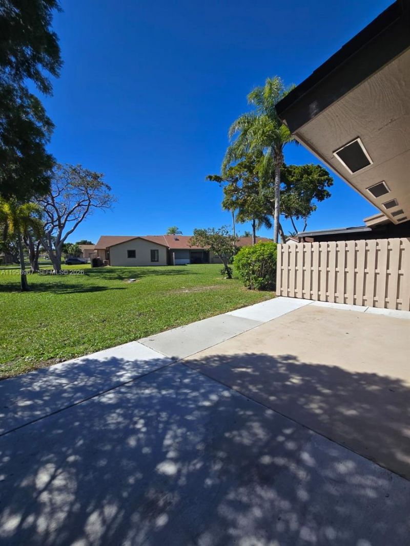 5 Rogart Cir, Boynton Beach, FL 33426 Photo